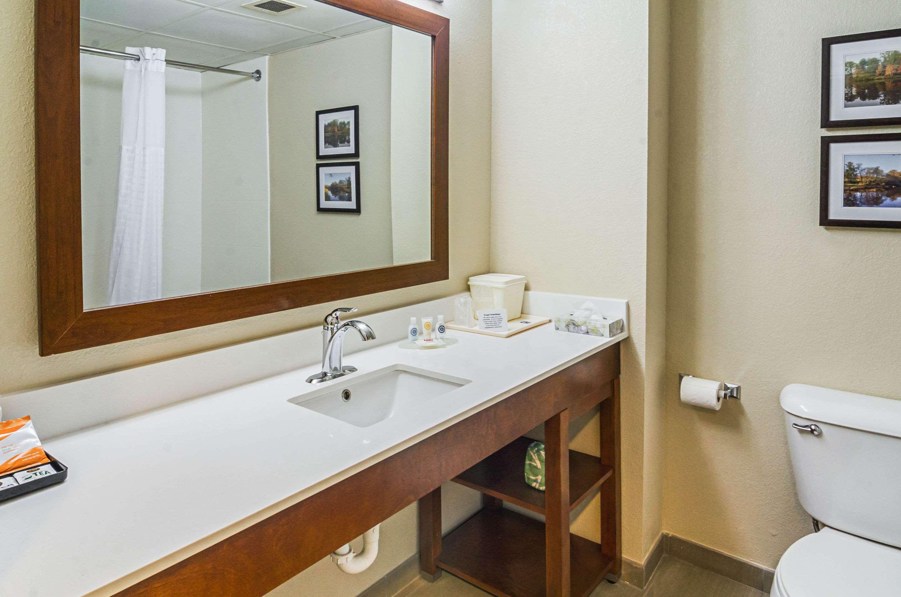 Comfort Inn & Suites Oxford South Esterno foto