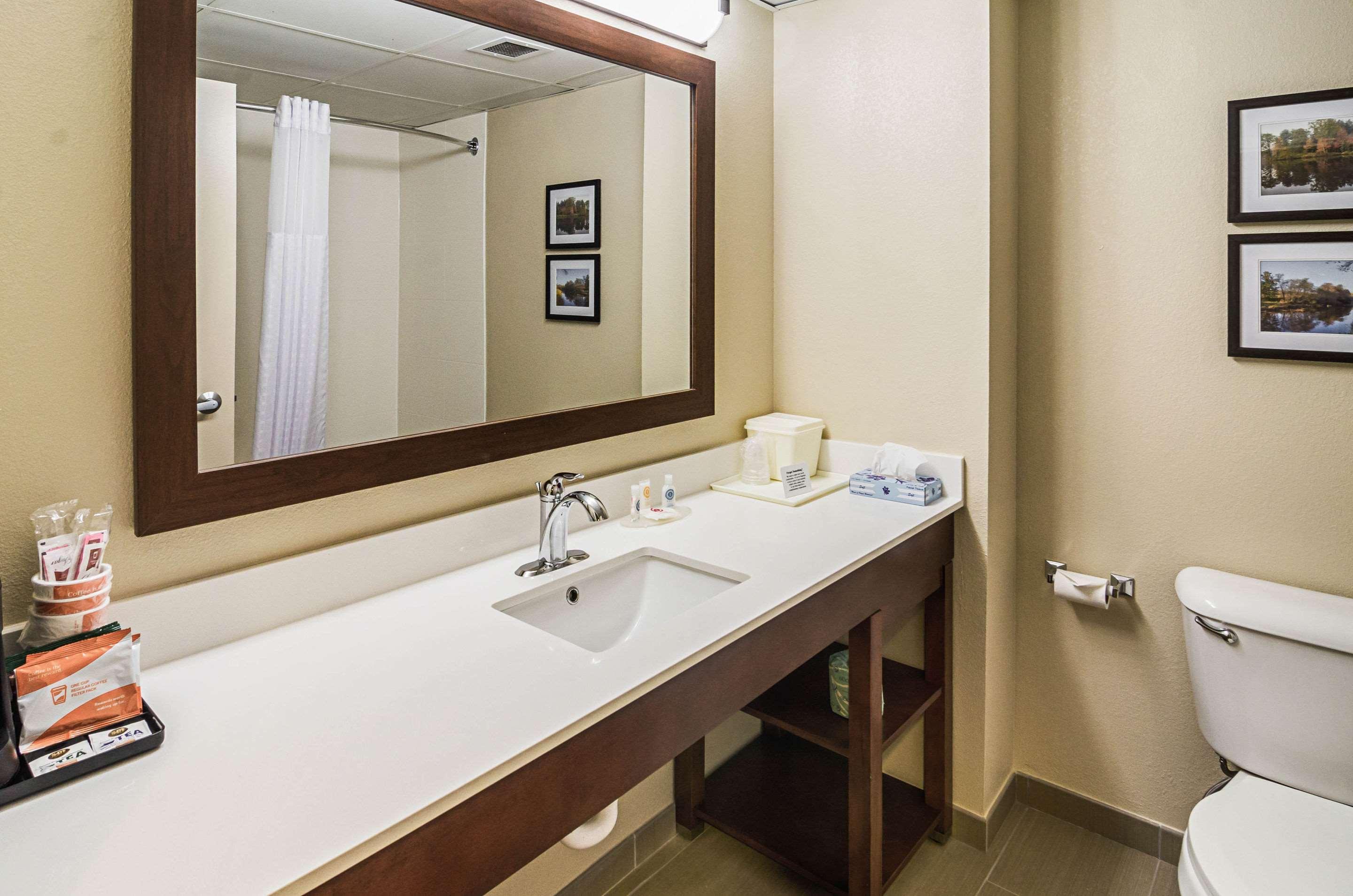 Comfort Inn & Suites Oxford South Esterno foto