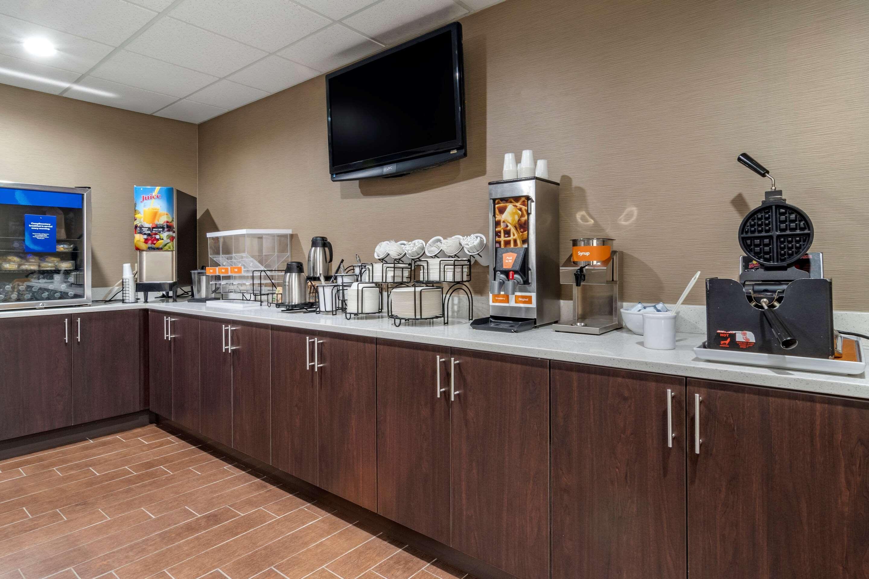 Comfort Inn & Suites Oxford South Esterno foto