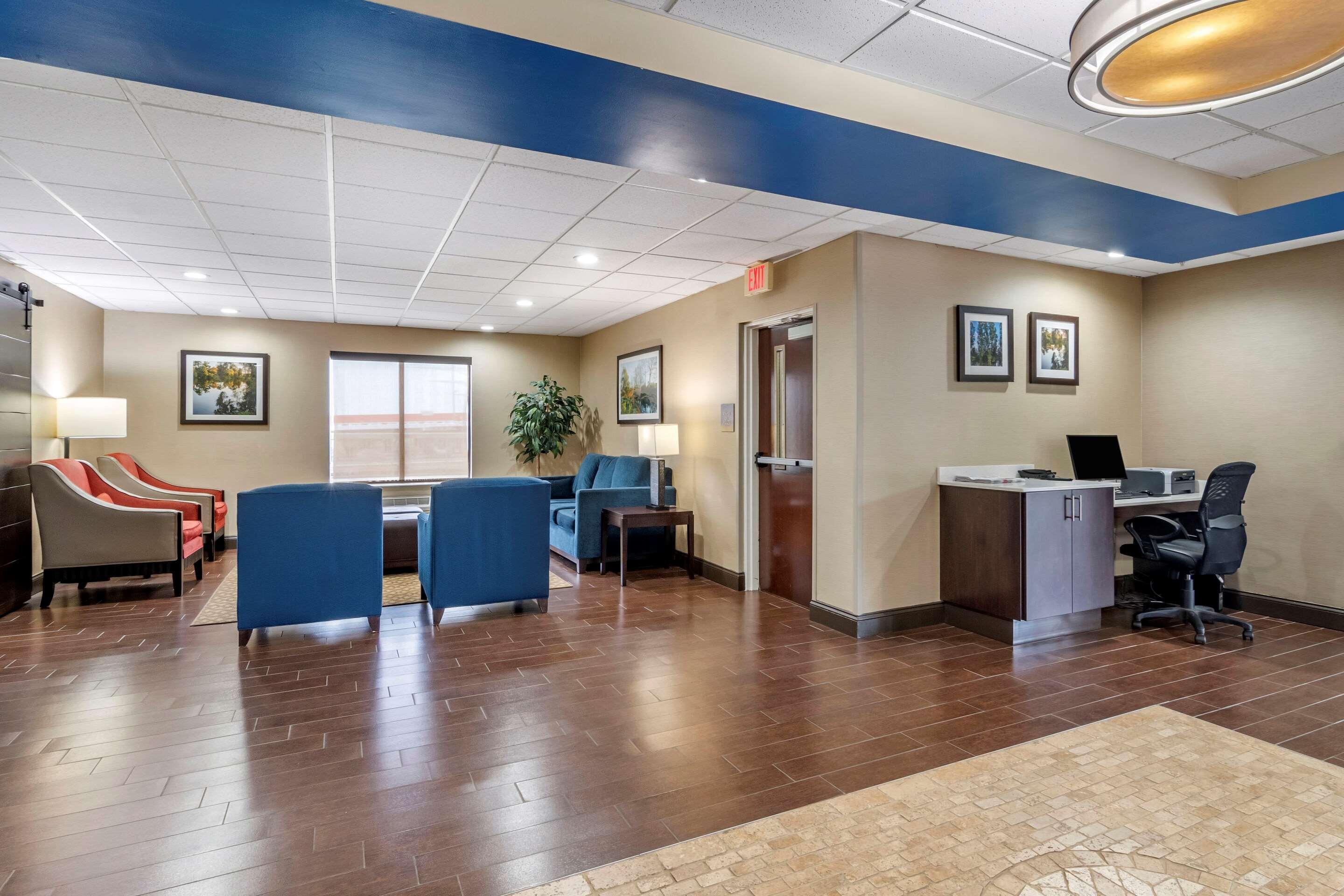 Comfort Inn & Suites Oxford South Esterno foto