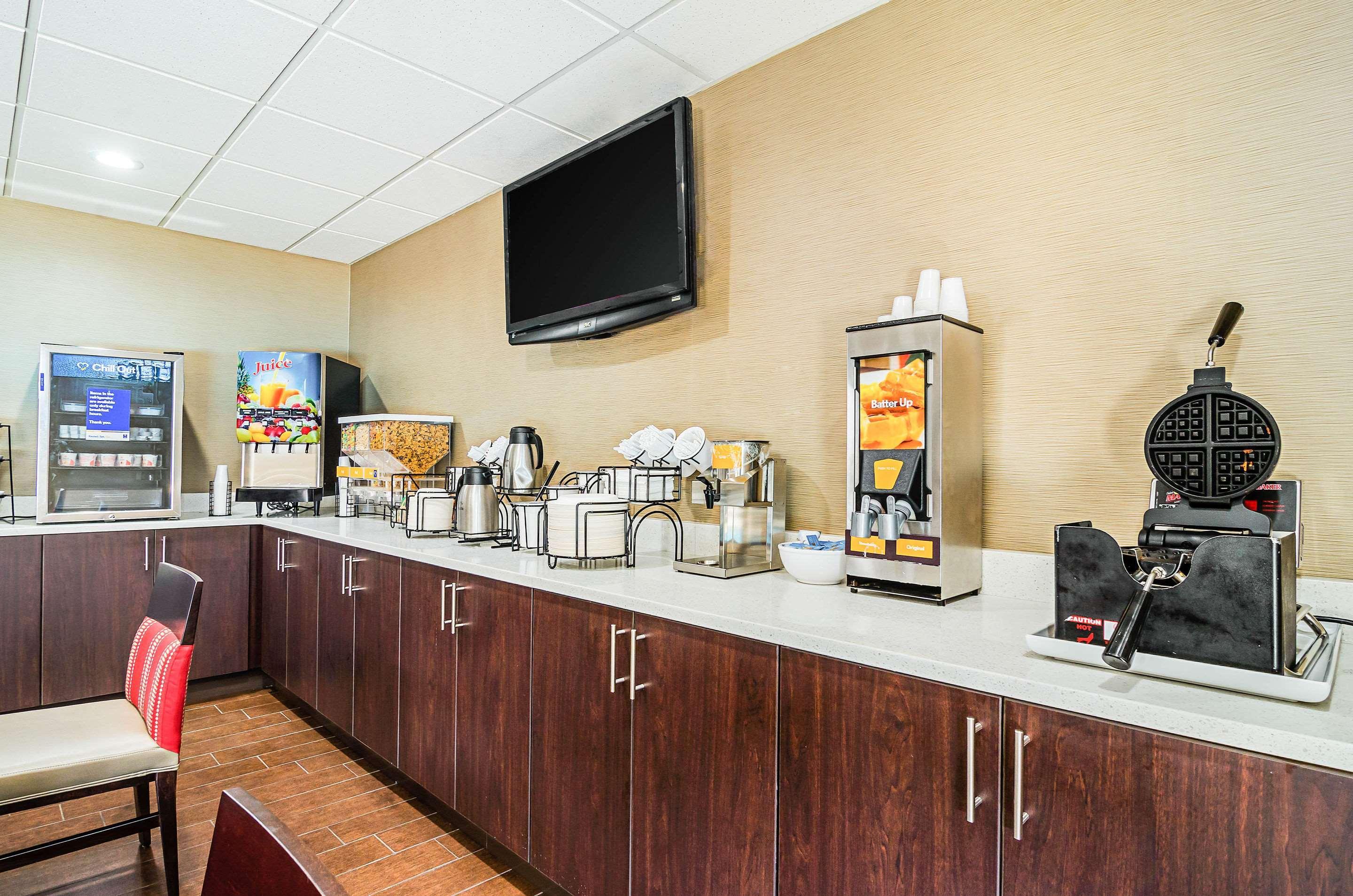 Comfort Inn & Suites Oxford South Esterno foto