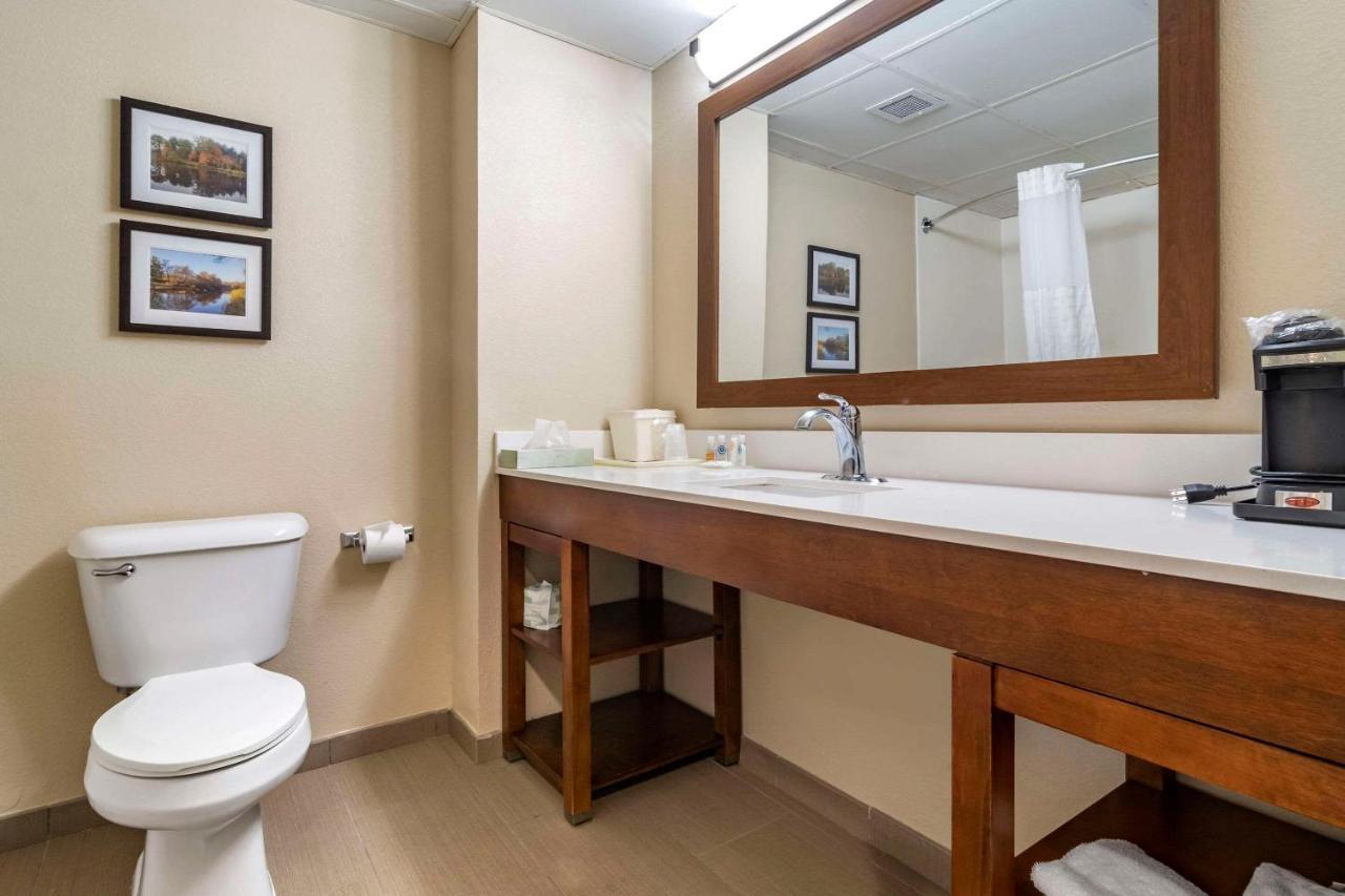 Comfort Inn & Suites Oxford South Esterno foto